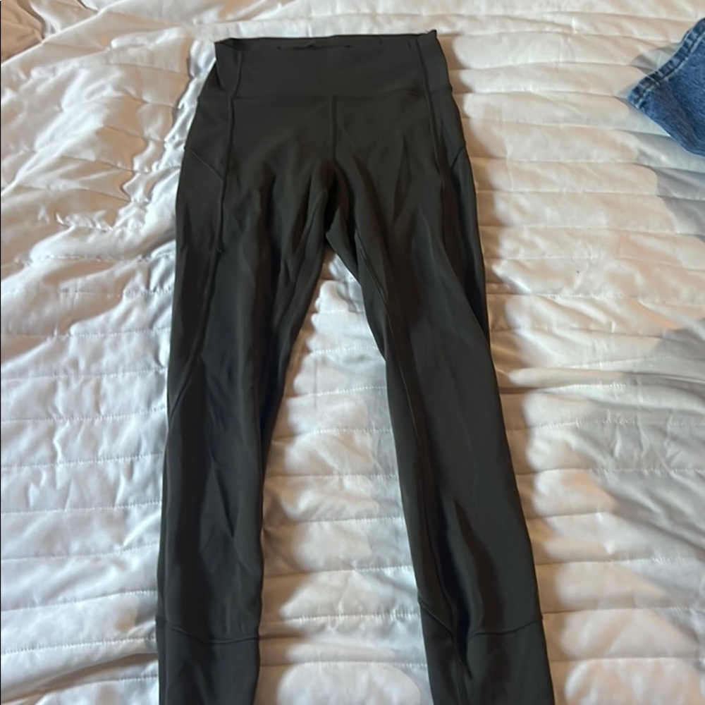 Green lululemon leggings